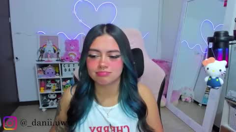 Snapshot of cute_dani__ chatting on February 5, 2026, 8:19 am Dani online show from February 5, 2026, 8:19 am