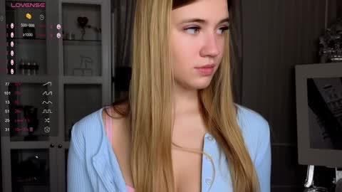 Anne online show from December 21, 2024, 7:03 am