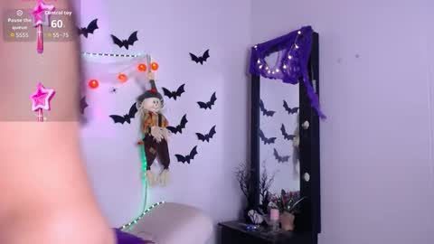 Cute horny1 online show from October 16, 2025, 3:07 am