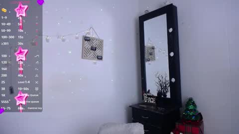 Cute horny1 online show from December 15, 2025, 3:33 am