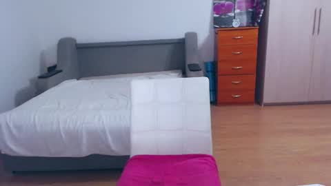 Snapshot of cute_jes chatting on January 27, 2025, 5:26 pm cute_jes online show from January 27, 2025, 5:26 pm