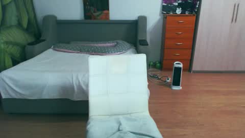 Snapshot of cute_jes chatting on January 10, 2026, 2:41 pm cute_jes online show from January 10, 2026, 2:41 pm