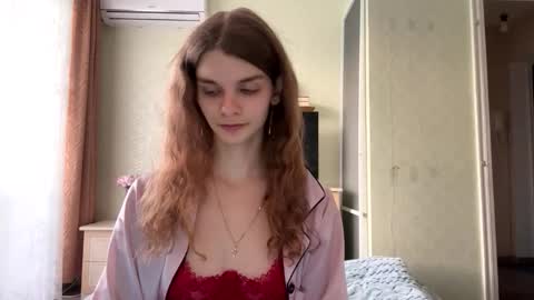 cute_kitte online show from October 26, 2025, 2:23 pm
