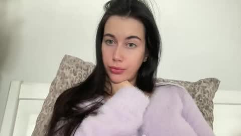 cute_kriss94 online show from November 23, 2025, 11:32 am