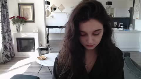 Lilia online show from May 5, 2026, 7:16 am
