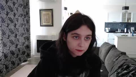 Lilia online show from May 16, 2026, 8:22 am