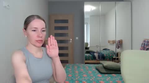 cute_lion_ online show from May 14, 2026, 1:40 pm
