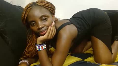 cute_lorna online show from March 12, 2026, 1:01 am