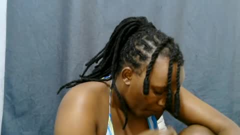 Snapshot of cute_lyn6 chatting on June 21, 2026, 5:10 am cute_lyn6 online show from June 21, 2026, 5:10 am