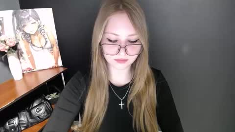 Veronica online show from May 25, 2026, 6:30 am