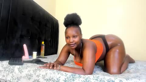 cute n nasty online show from December 3, 2024, 9:33 am