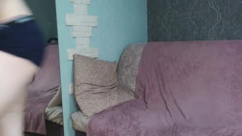 Oliver online show from February 19, 2025, 7:38 pm