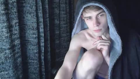 Oliver online show from November 23, 2025, 7:02 pm