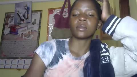 Snapshot of cute_sexy3 chatting on November 4, 2025, 8:08 pm SHARON online show from November 4, 2025, 8:08 pm