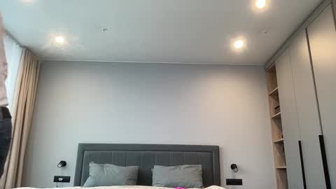 cute_skywalker online show from October 15, 2025, 7:08 am