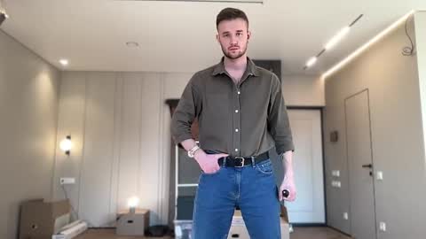 cute_skywalker online show from May 11, 2026, 1:06 pm