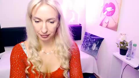 cute_smile_shy online show from July 9, 2026, 9:41 pm