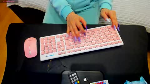 Snapshot of cute_tory chatting on February 21, 2026, 7:37 pm Tory online show from February 21, 2026, 7:37 pm