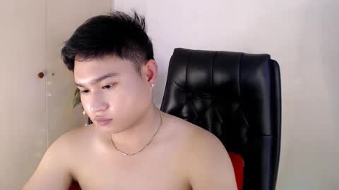 cuteasianlee online show from February 6, 2026, 8:29 am