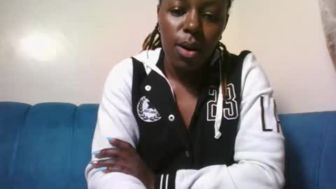 Cuteberry87 online show from October 29, 2025, 7:54 am