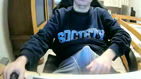 Cuteboy090 online show from March 18, 2026, 9:12 am