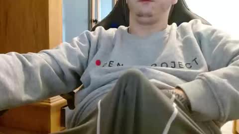 Cuteboy090 online show from May 8, 2026, 4:34 pm