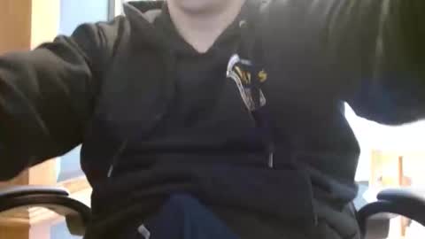 Cuteboy090 online show from May 16, 2026, 1:32 pm