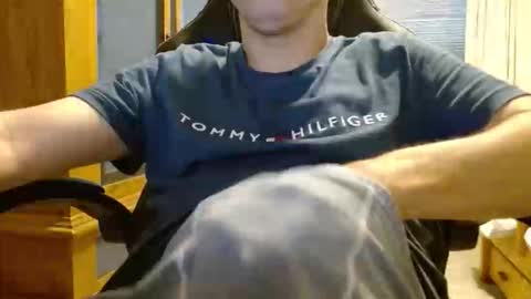 Cuteboy090 online show from May 24, 2026, 1:38 pm