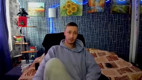 cuteboy228 online show from January 17, 2026, 7:46 am
