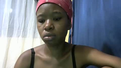 Snapshot of cutebrownie1998 chatting on March 3, 2025, 4:56 pm VALLARY online show from March 3, 2025, 4:56 pm