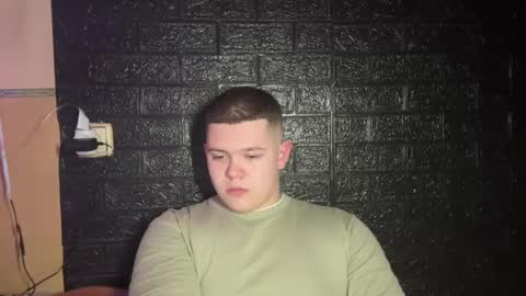 Snapshot of cutebutnaughty_ chatting on February 12, 2026, 10:16 pm Alex online show from February 12, 2026, 10:16 pm