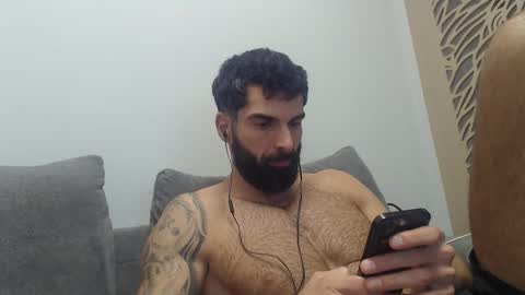 cuteeboy online show from November 30, 2025, 9:19 pm