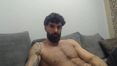 Snapshot of cuteeboy chatting on February 10, 2026, 6:45 pm cuteeboy online show from February 10, 2026, 6:45 pm