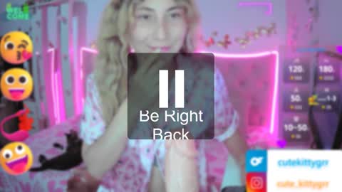 Snapshot of cuteee_kitty chatting on October 7, 2025, 12:08 am Kitty online show from October 7, 2025, 12:08 am