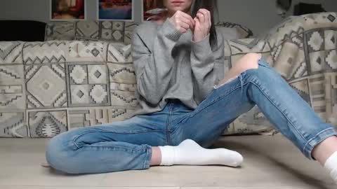 Anna online show from December 11, 2024, 4:42 pm