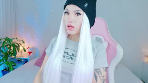 Zoe  online show from March 14, 2026, 3:45 am