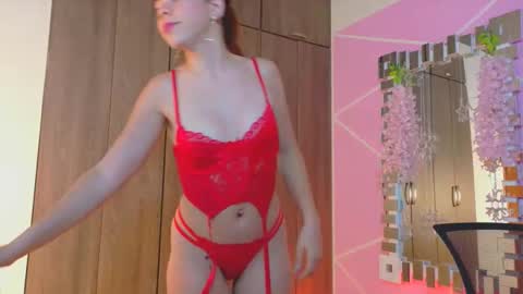 cuteflame_ online show from May 14, 2026, 10:05 pm