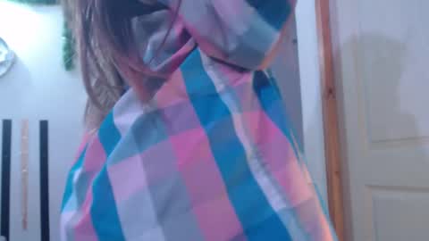 Snapshot of cutehaome chatting on September 23, 2025, 8:39 am haome online show from September 23, 2025, 8:39 am