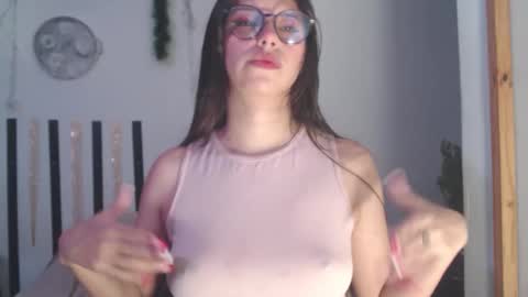Snapshot of cutehaome chatting on October 5, 2025, 3:21 pm haome online show from October 5, 2025, 3:21 pm