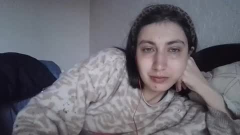 cutekattie online show from April 12, 2026, 4:39 am