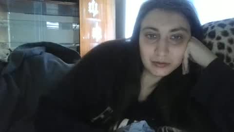 cutekattie online show from June 19, 2026, 9:57 am
