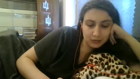 cutekattie online show from July 9, 2026, 4:44 pm