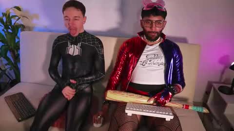 Snapshot of cutelatinboy97 chatting on October 30, 2025, 7:32 am Camilo online show from October 30, 2025, 7:32 am