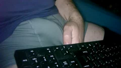 Snapshot of cuteman88 chatting on December 4, 2025, 10:18 pm Cuteman online show from December 4, 2025, 10:18 pm