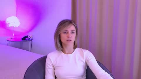 cutemirage online show from October 21, 2025, 2:18 pm