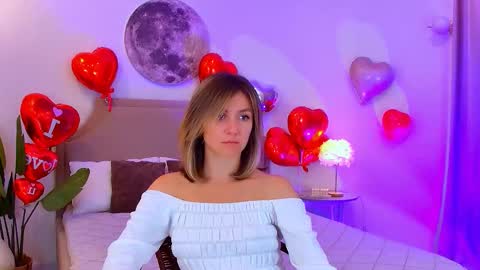 Snapshot of cutemirage chatting on February 12, 2026, 3:18 pm cutemirage online show from February 12, 2026, 3:18 pm