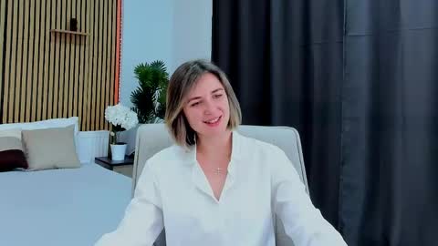 Snapshot of cutemirage chatting on April 10, 2026, 2:33 pm cutemirage online show from April 10, 2026, 2:33 pm