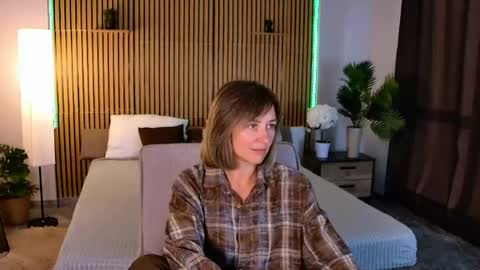 Snapshot of cutemirage chatting on May 26, 2026, 2:57 pm cutemirage online show from May 26, 2026, 2:57 pm