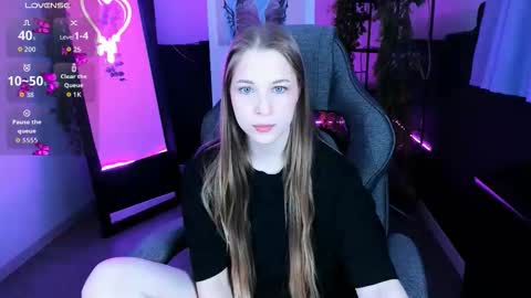 Snapshot of cutemousee chatting on October 18, 2025, 4:59 am Rina online show from October 18, 2025, 4:59 am