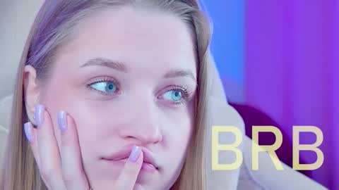 Snapshot of cutemousee chatting on November 30, 2025, 8:40 am Rina online show from November 30, 2025, 8:40 am